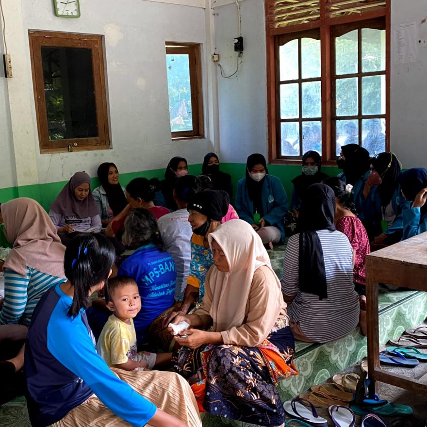 Perkenalan dan Pemaparan Program Kerja Mahasiswa KKN-T Kelompok 12 Dusun Kedung Guwosari